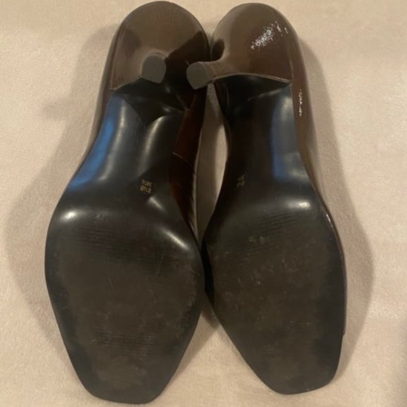 BCBGirls brown shiny open toe high heels - Picture 4 of 6